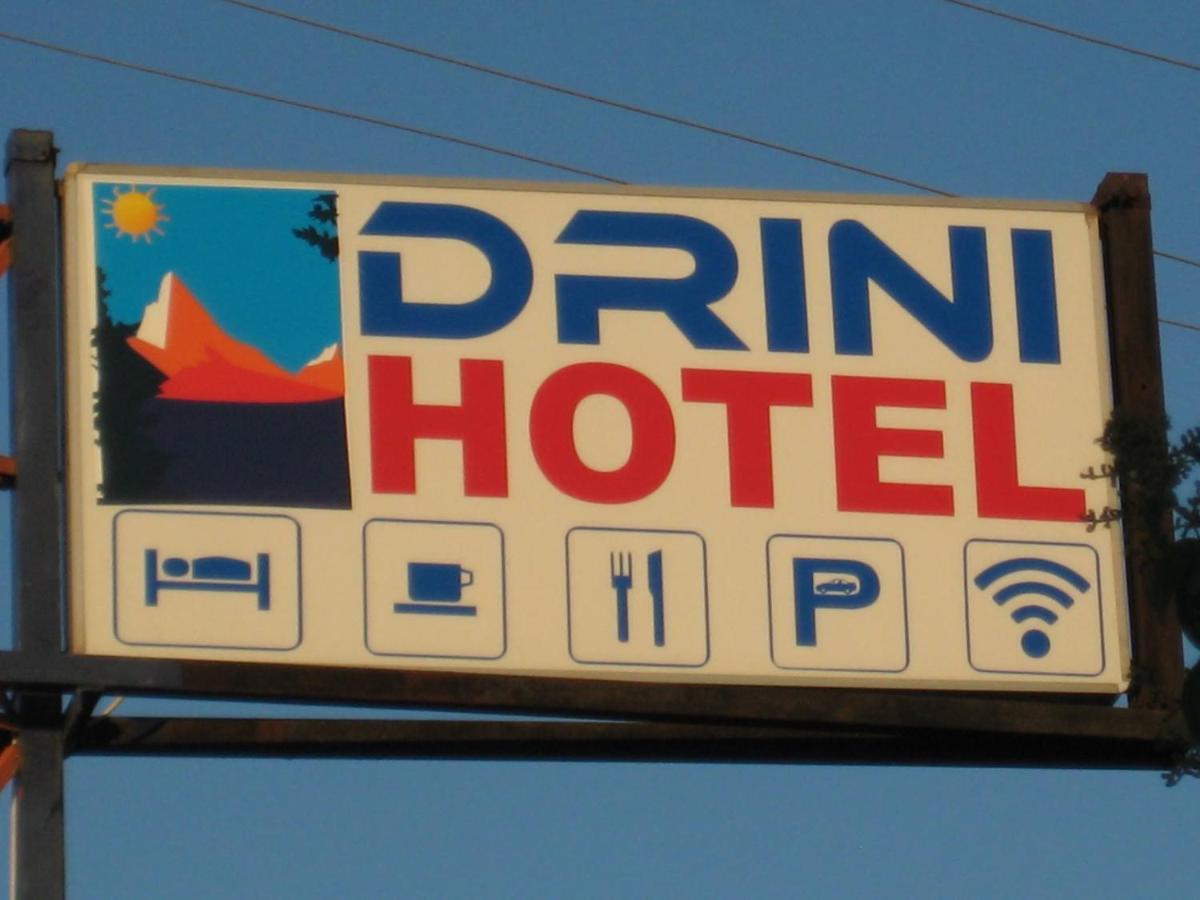 Drini Hotel Rrashbull Exteriör bild